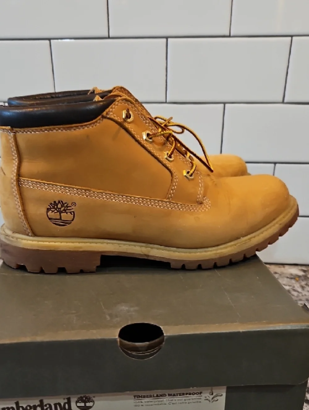 Timberland Brown and White Shoe Box Label - Women's 8.5 - Picture 6 of 8